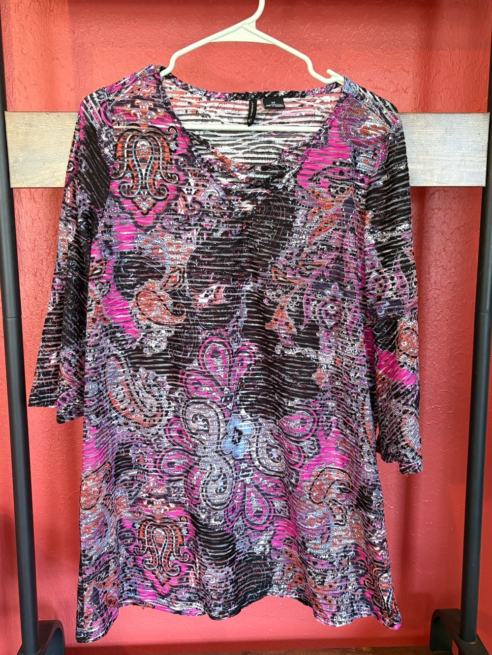 New Directions Vibrant Paisley Scoop Neck Tunic - Pink & Black size M